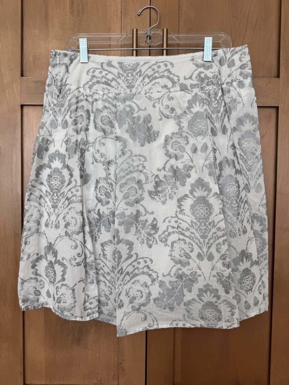 LOFT Silver and White Damask A-Line Skirt